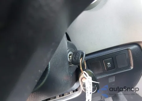 2010 Toyota Tundra Grade V6 z USA, uszkodzony, nr VIN 5TFRU5F17AX022143